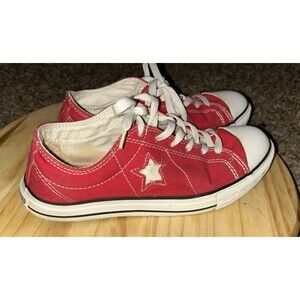 Coverse One Star Red/White Women’s 8.5 Low Top
